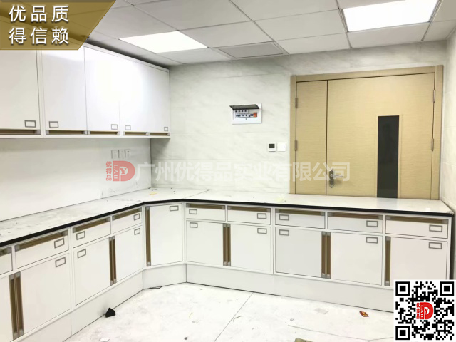 治疗室,配奶室,换药室,分类垃圾台,垃圾柜